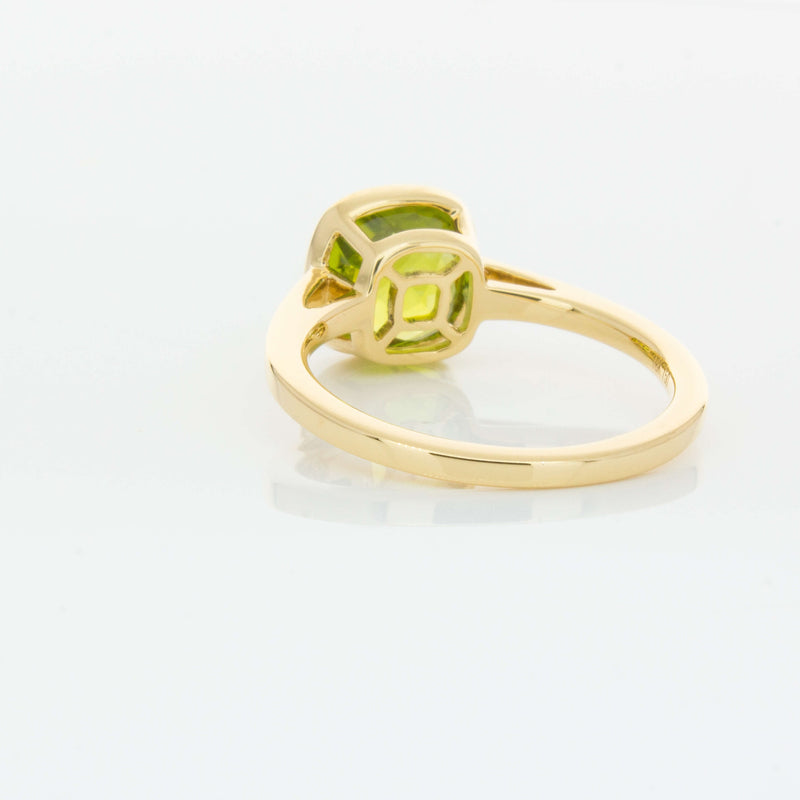 18ct Yellow Gold Peridot Ring-Ring-Walker & Hall