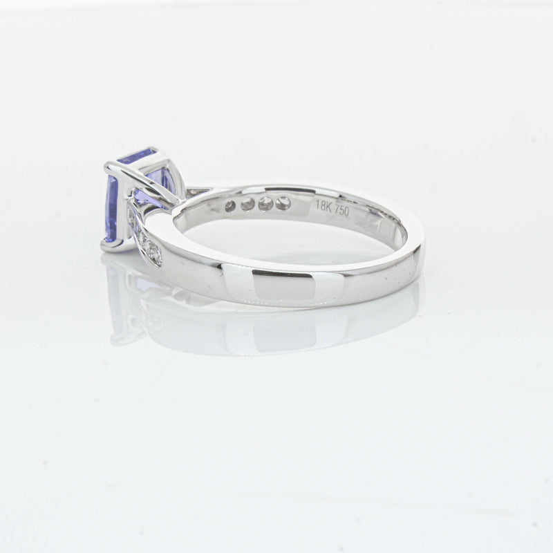18ct White Gold 1.89ct Sapphire Avalon Ring-Ring-Walker & Hall