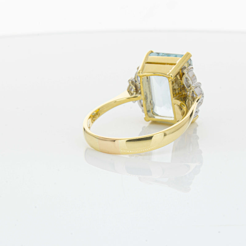 Deja Vu 18ct Yellow Gold 19.00ct Aquamarine & Diamond Ring-Ring-Walker & Hall