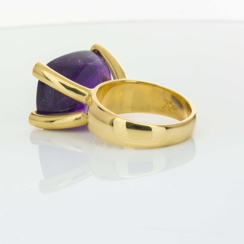 Deja Vu 18ct Yellow Gold 17.52ct Amethyst Ring-Ring-Walker & Hall