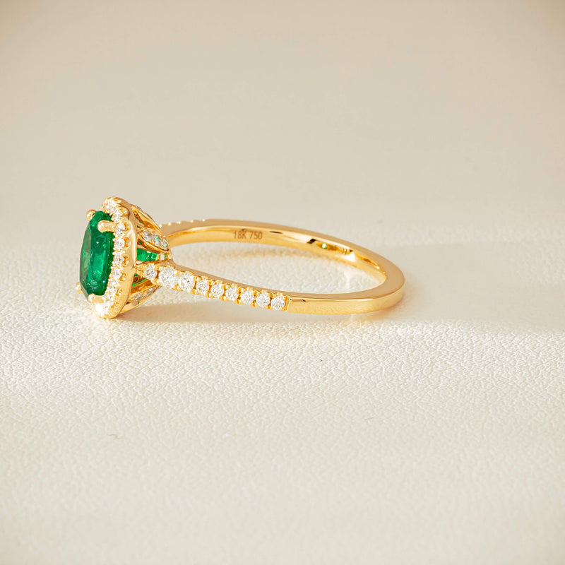 18ct Yellow Gold .63ct Emerald & Diamond Mini Sierra Ring - Ring - Walker & Hall