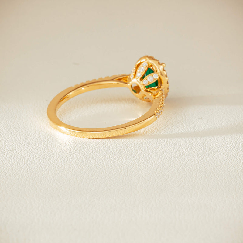 18ct Yellow Gold .63ct Emerald & Diamond Mini Sierra Ring - Ring - Walker & Hall