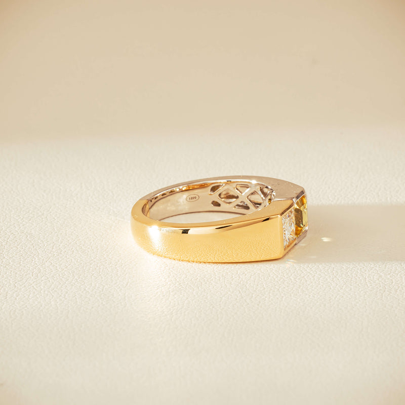 18ct Bi-Tone Gold Reclaimed Sapphire & Diamond Ring - Ring - Walker & Hall