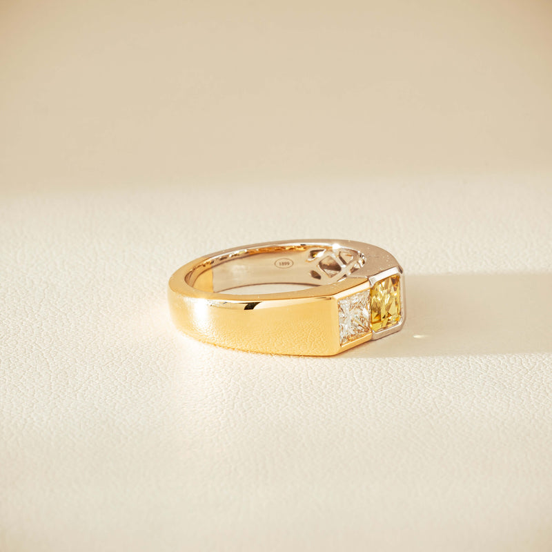 18ct Bi-Tone Gold Reclaimed Sapphire & Diamond Ring - Ring - Walker & Hall