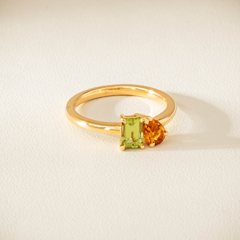 18ct Yellow Gold Peridot & Citrine Toi et Moi Ring - Ring - Walker & Hall