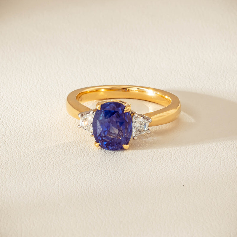 18ct Yellow Gold 4.00ct Sapphire & Diamond Ring - Ring - Walker & Hall