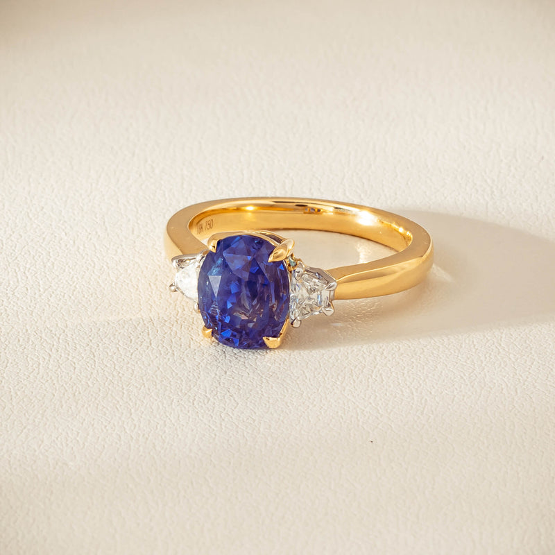 18ct Yellow Gold 4.00ct Sapphire & Diamond Ring - Ring - Walker & Hall
