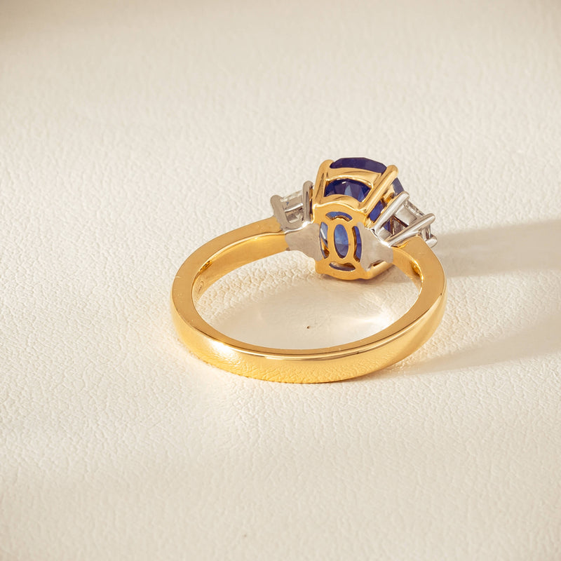 18ct Yellow Gold 4.00ct Sapphire & Diamond Ring - Ring - Walker & Hall