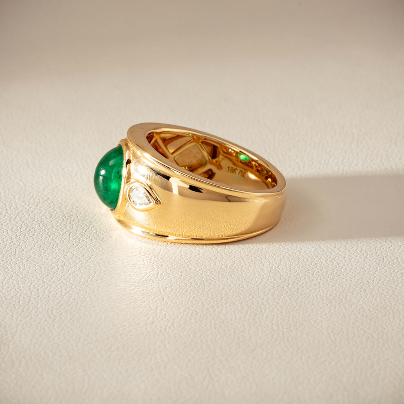 18ct Yellow Gold 2.12ct Oval Cabochon Emerald Ring - Ring - Walker & Hall