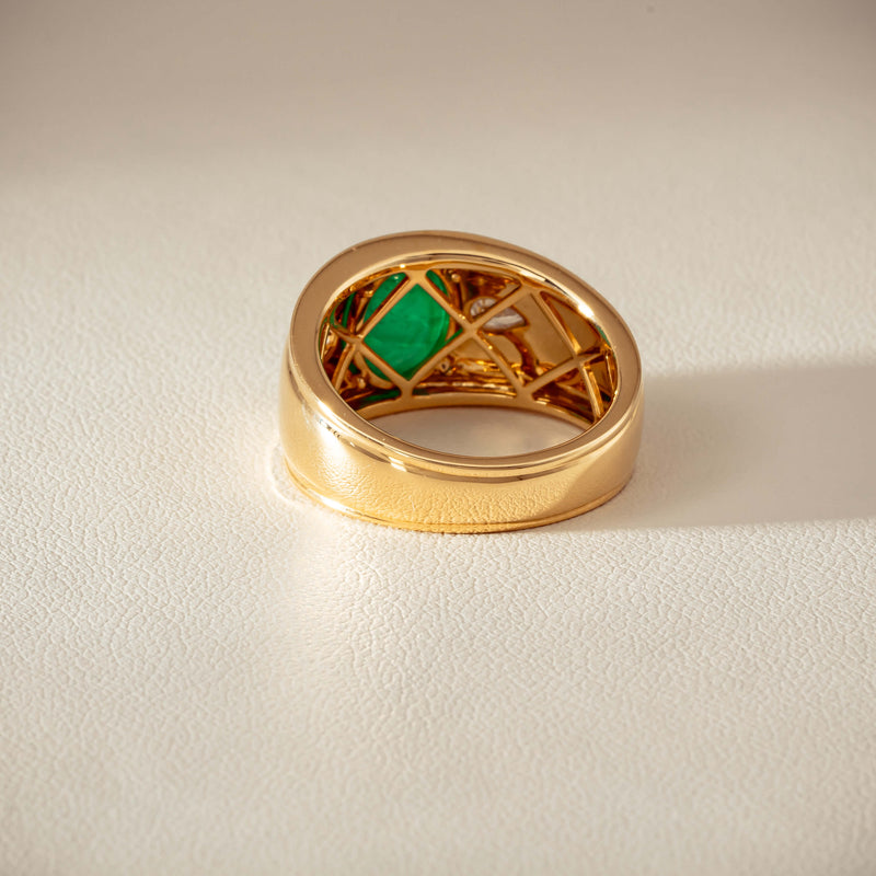 18ct Yellow Gold 2.12ct Oval Cabochon Emerald Ring - Ring - Walker & Hall