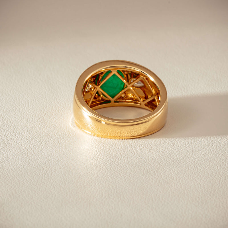 18ct Yellow Gold 2.12ct Oval Cabochon Emerald Ring - Ring - Walker & Hall
