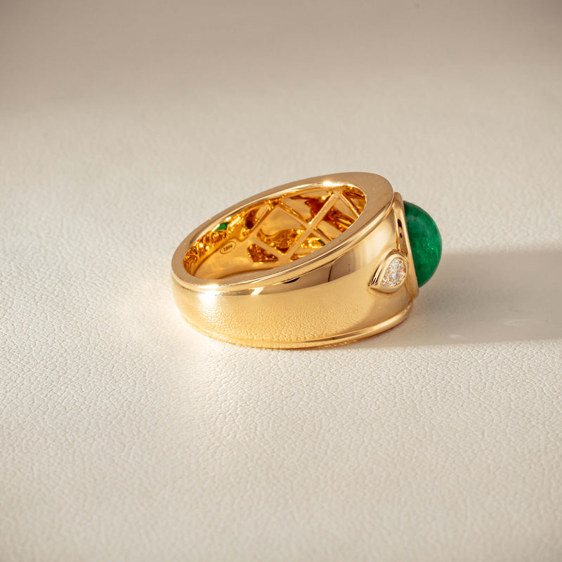 18ct Yellow Gold 2.12ct Oval Cabochon Emerald Ring - Ring - Walker & Hall