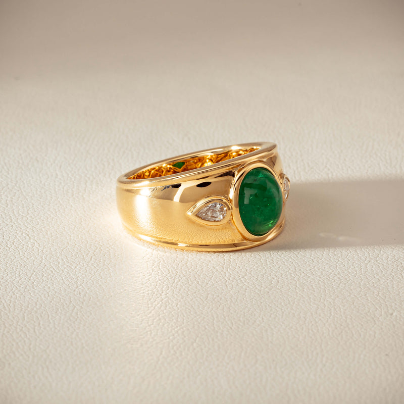 18ct Yellow Gold 2.12ct Oval Cabochon Emerald Ring - Ring - Walker & Hall