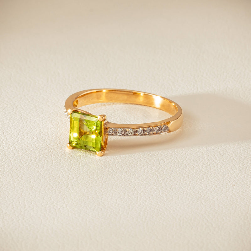 Deja Vu 14ct Yellow Gold Peridot & Diamond Ring - Ring - Walker & Hall