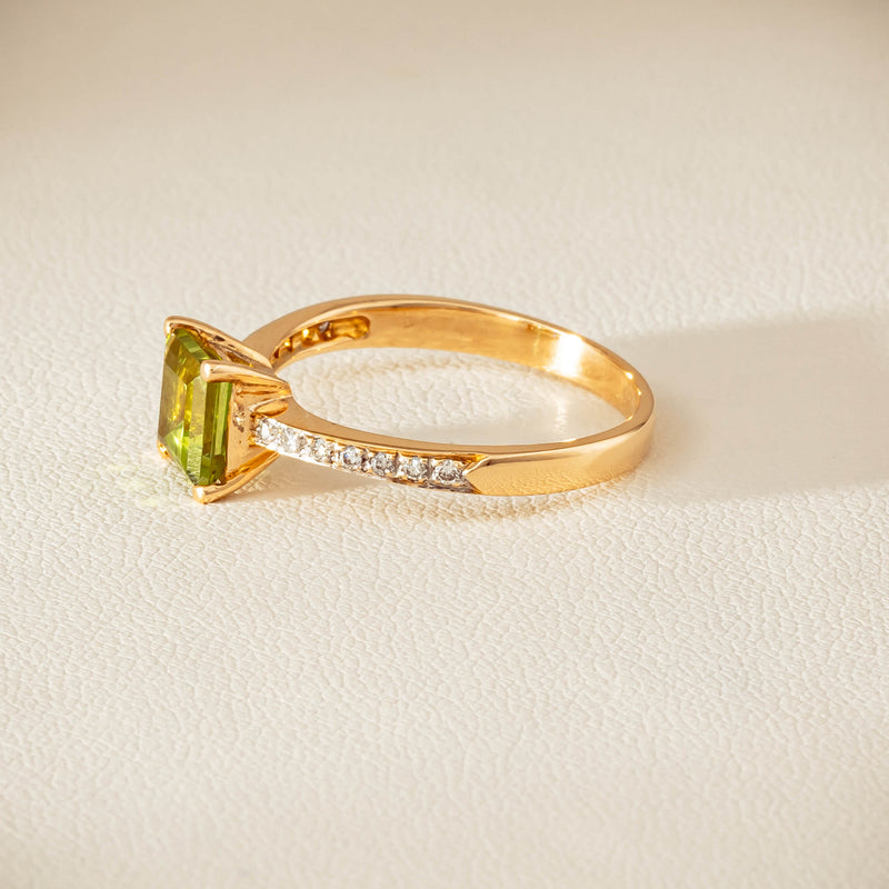 Deja Vu 14ct Yellow Gold Peridot & Diamond Ring - Ring - Walker & Hall