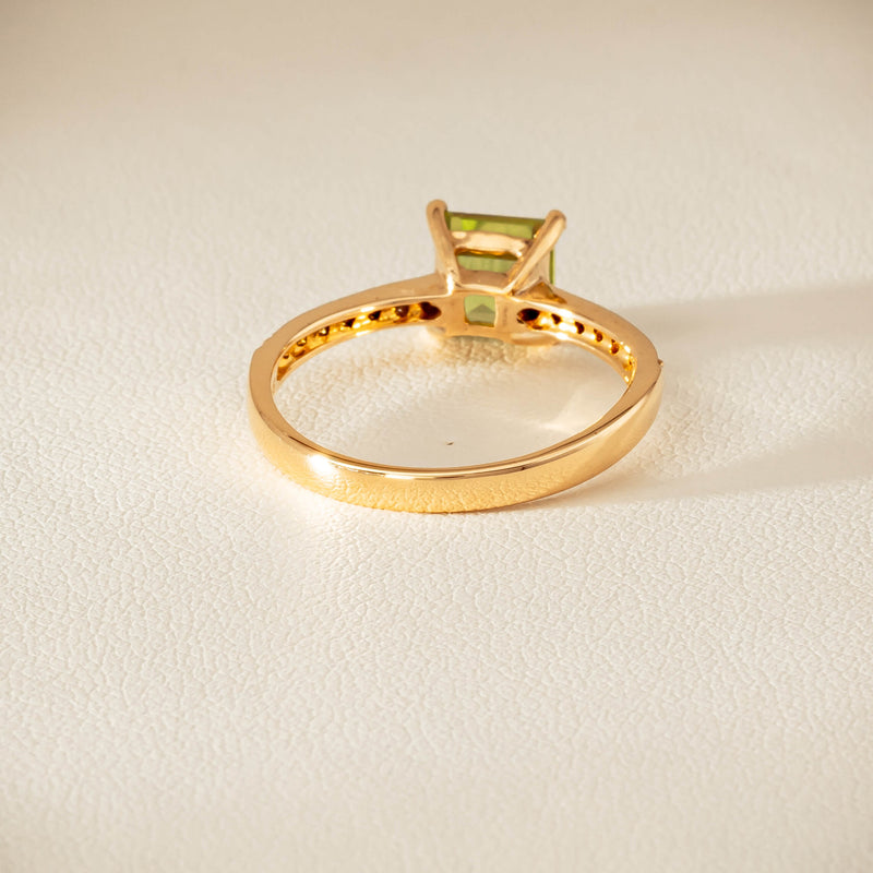 Deja Vu 14ct Yellow Gold Peridot & Diamond Ring - Ring - Walker & Hall