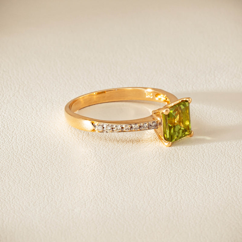 Deja Vu 14ct Yellow Gold Peridot & Diamond Ring - Ring - Walker & Hall