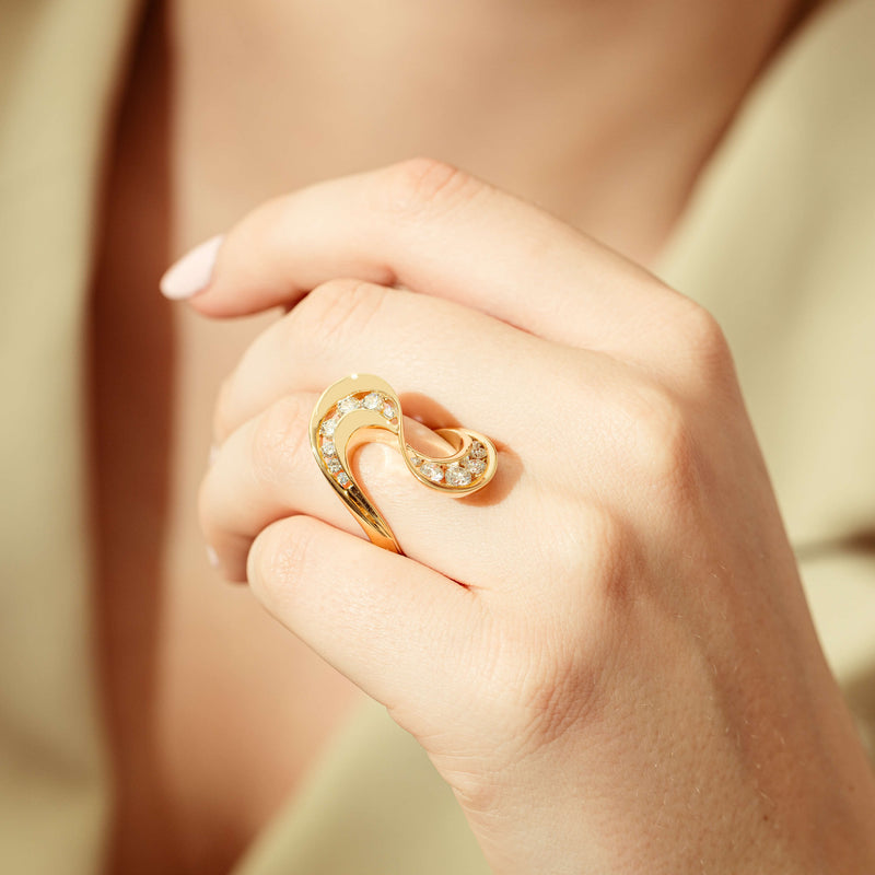 18ct Yellow Gold Diamond Flamenco Ring-Ring-Walker & Hall