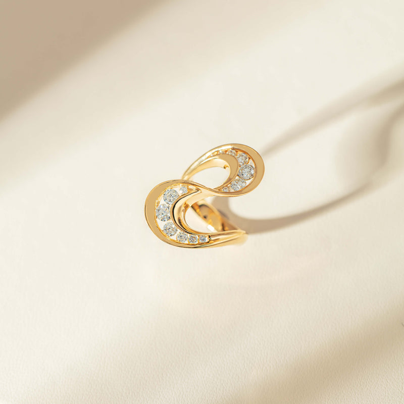 18ct Yellow Gold Diamond Flamenco Ring-Ring-Walker & Hall