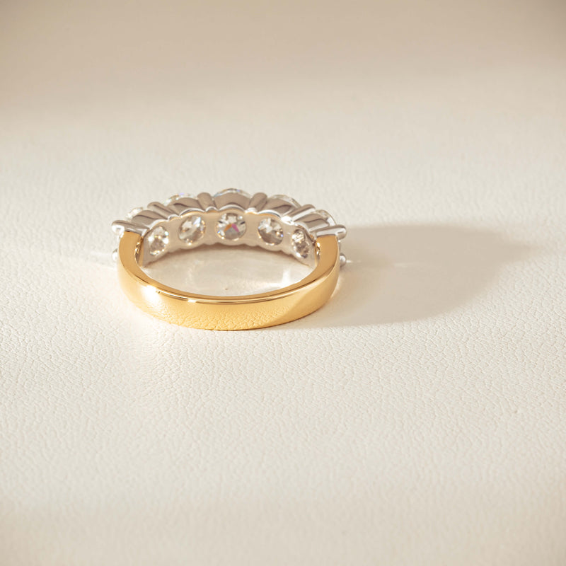 18ct Yellow Gold 2.56ct GIA Diamond Panorama Ring - Ring - Walker & Hall
