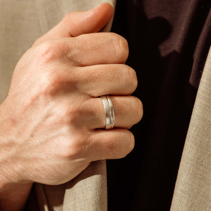 Deja Vu Platinum 6mm Band - Ring - Walker & Hall