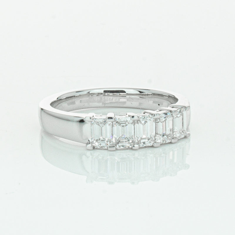 18ct White Gold Emerald Cut Diamond Asra Ring-Ring-Walker & Hall