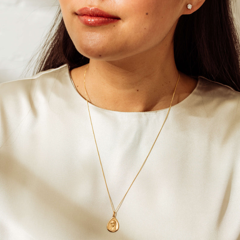 Deja Vu 18ct Yellow Gold Virgin Mary Pendant With Fancy Chain - Necklace - Walker & Hall