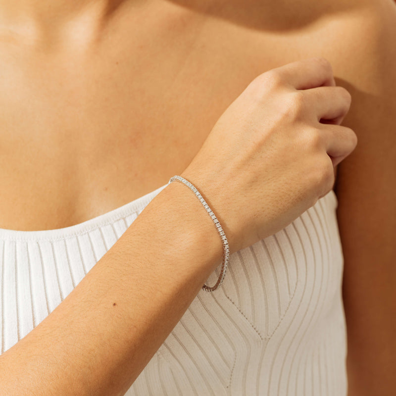 18ct White Gold 2.90ct Diamond Panorama Bracelet-Bracelet-Walker & Hall