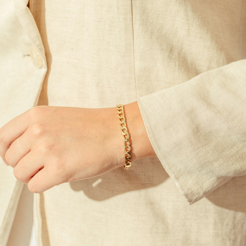 Deja Vu 9ct Yellow Gold .20ct Diamond Curb Bracelet-Bracelet-Walker & Hall