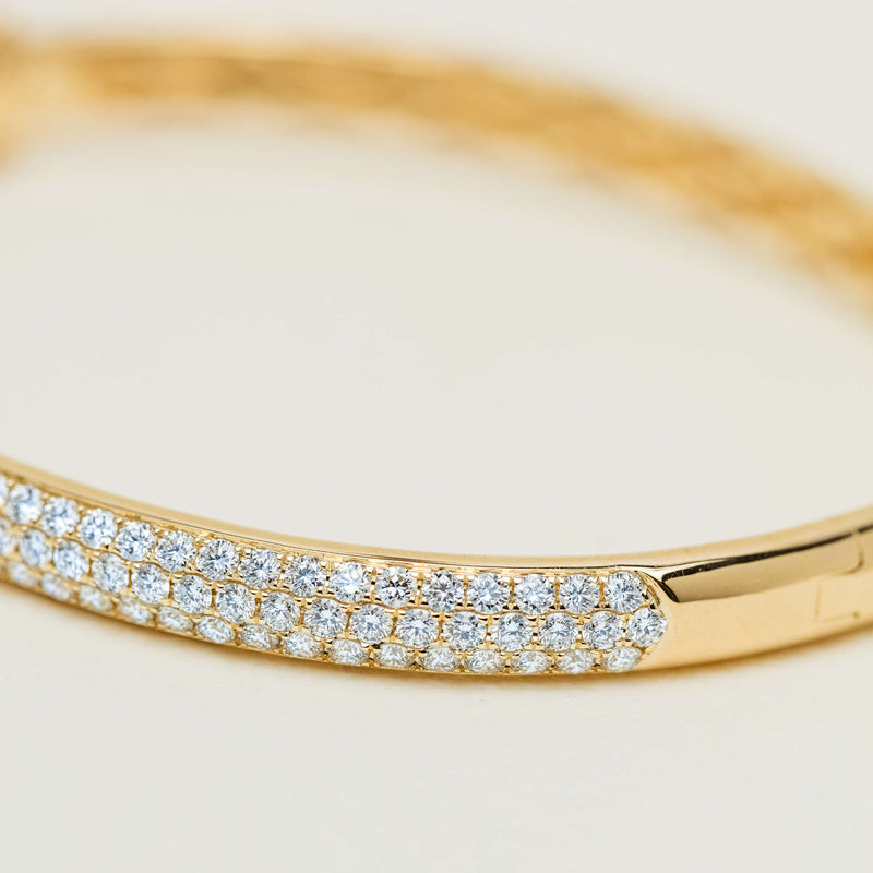 18ct Yellow Gold 1.86ct Diamond Pave-Set Bangle - Bracelet - Walker & Hall