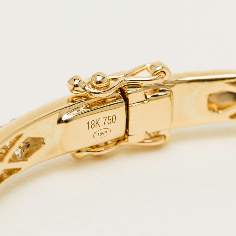 18ct Yellow Gold 1.86ct Diamond Pave-Set Bangle - Bracelet - Walker & Hall
