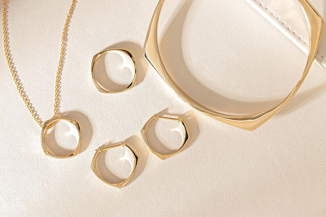 Yellow gold Eos Collection