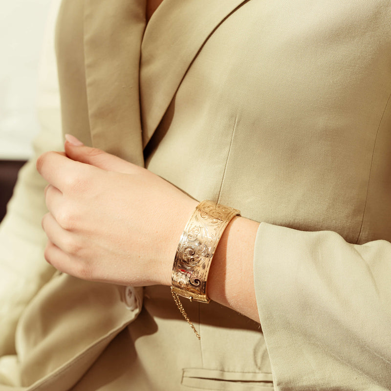 Deja Vu 9ct Rose Gold Wide Hollow Hinged Bangle-Bracelet-Walker & Hall