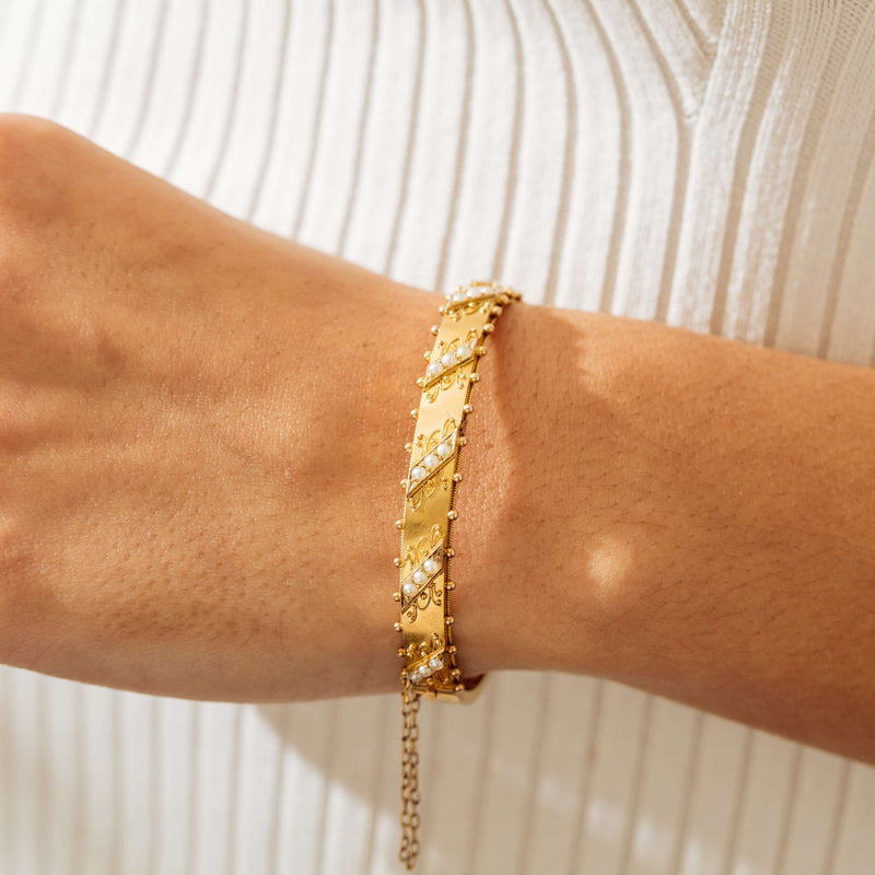 Vintage 18ct Yellow Gold Hollow Seed Pearl Bangle - Bracelet - Walker & Hall
