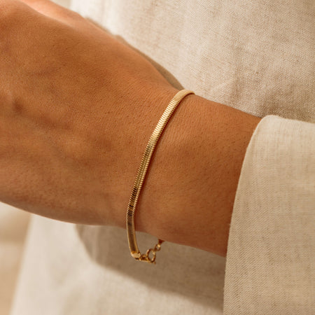 18ct Yellow Gold Cleo Bracelet - Bracelet - Walker & Hall