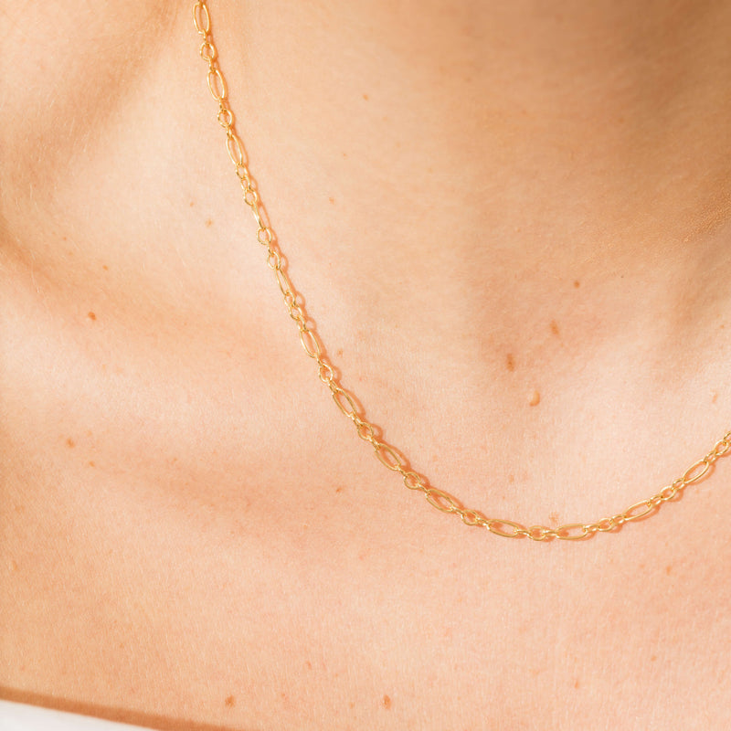 9ct Yellow Gold Oval Figaro Chain-Necklace-Walker & Hall