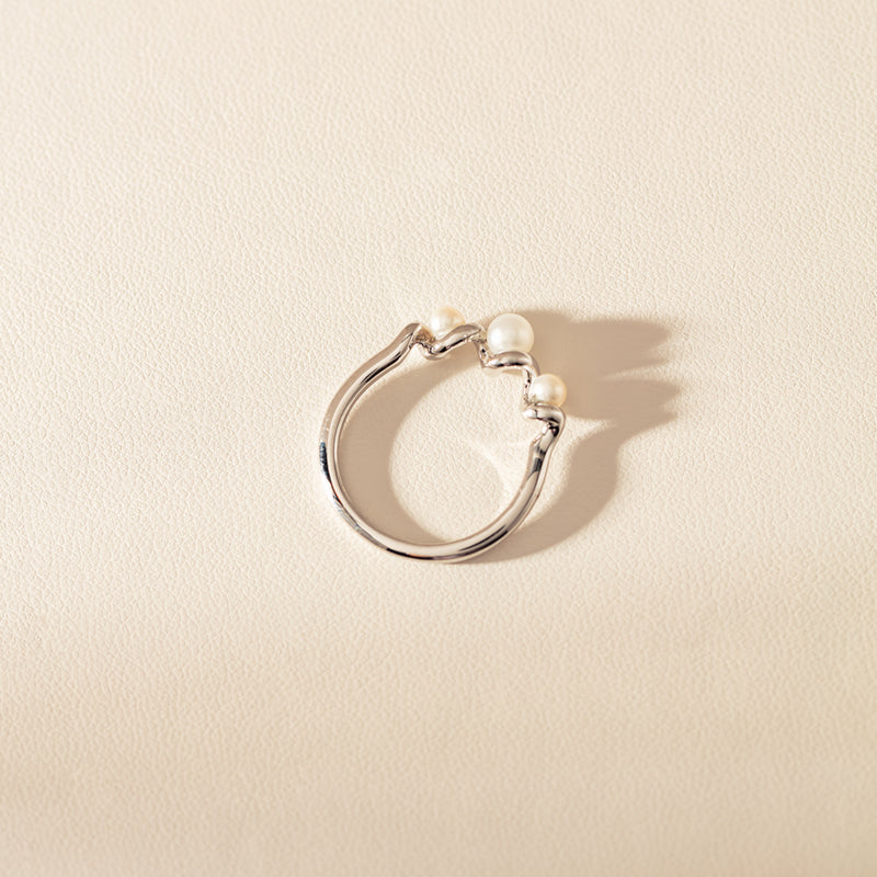 18ct White Gold Akoya Pearl Margaux Ring-Ring-Walker & Hall