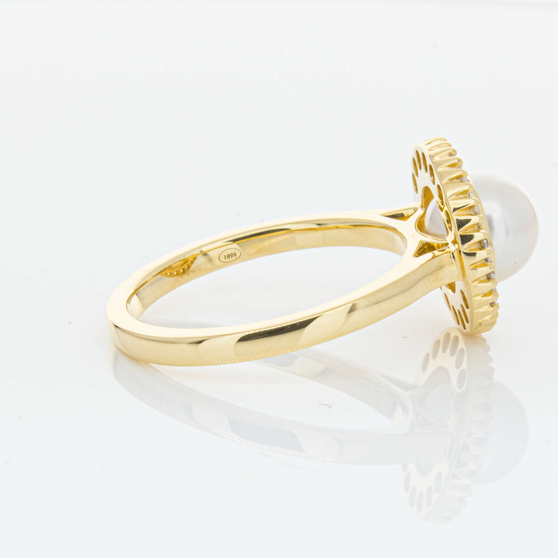 18ct Yellow Gold 7mm Akoya Pearl & Diamond Daisy Ring-Ring-Walker & Hall