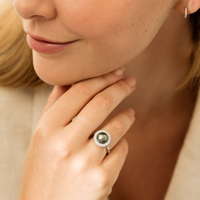 18ct White Gold 9.1mm Tahitian Black Pearl & Diamond Daisy Ring-Ring-Walker & Hall