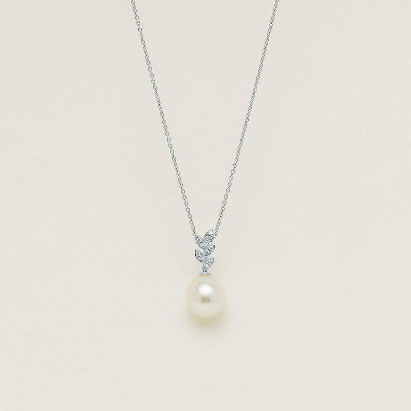 18ct White Gold 11.2mm South Sea Pearl & Diamond Pendant - Necklace - Walker & Hall