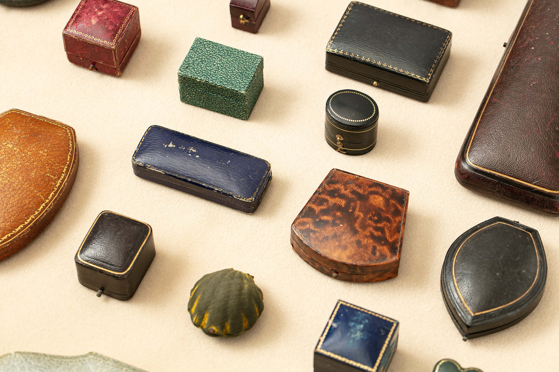 Various antique jewellery boxes