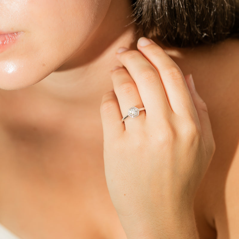 18ct White Gold Diamond Windsor Ring-Ring-Walker & Hall