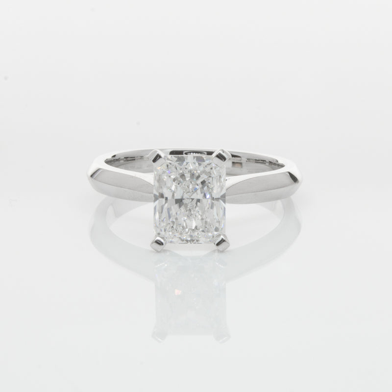 18ct White Gold Radiant Cut Diamond Venetian Ring-Ring-Walker & Hall