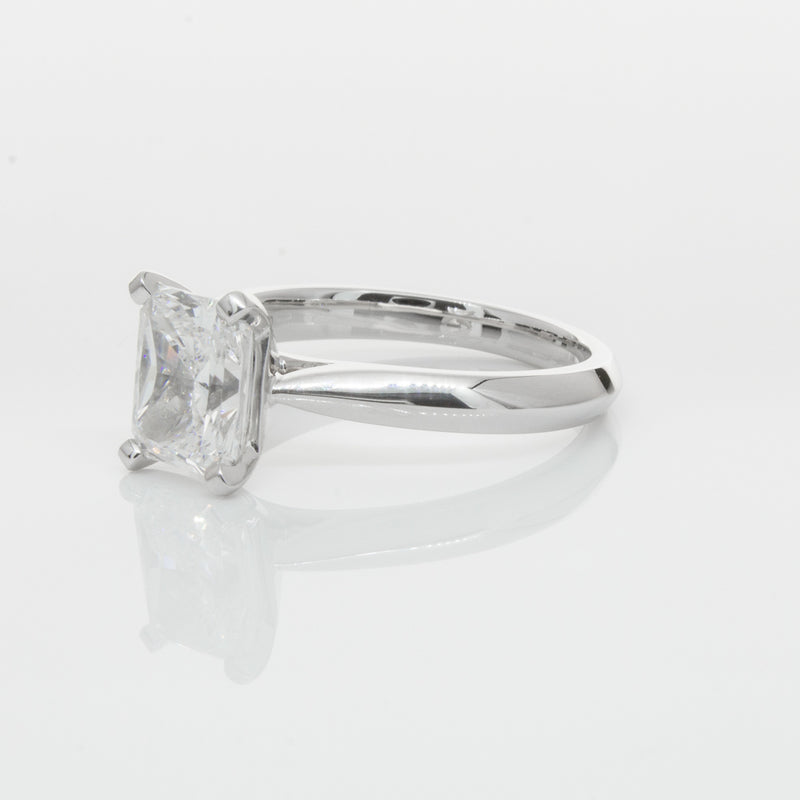 18ct White Gold Radiant Cut Diamond Venetian Ring-Ring-Walker & Hall