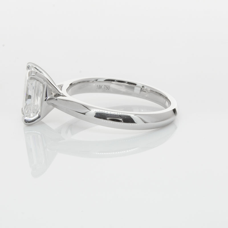 18ct White Gold Radiant Cut Diamond Venetian Ring-Ring-Walker & Hall