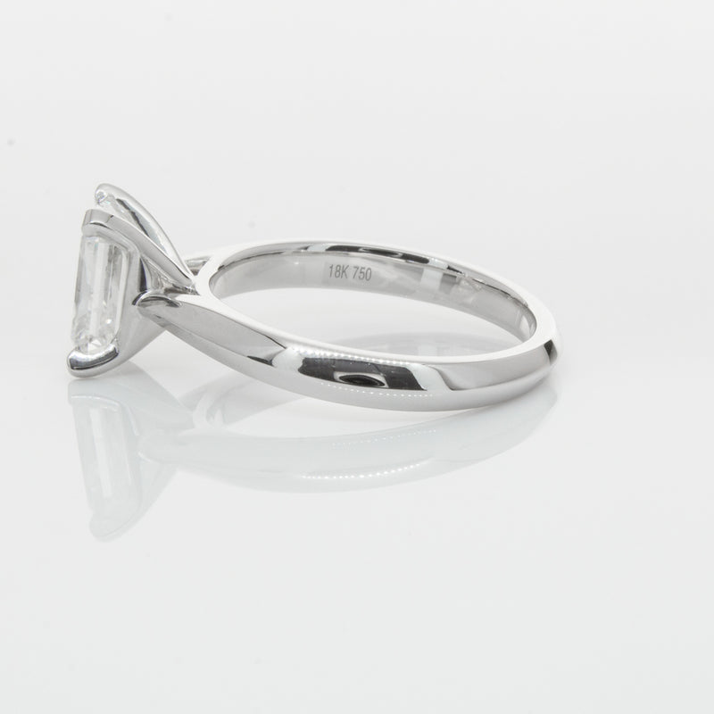 18ct White Gold Radiant Cut Diamond Venetian Ring-Ring-Walker & Hall