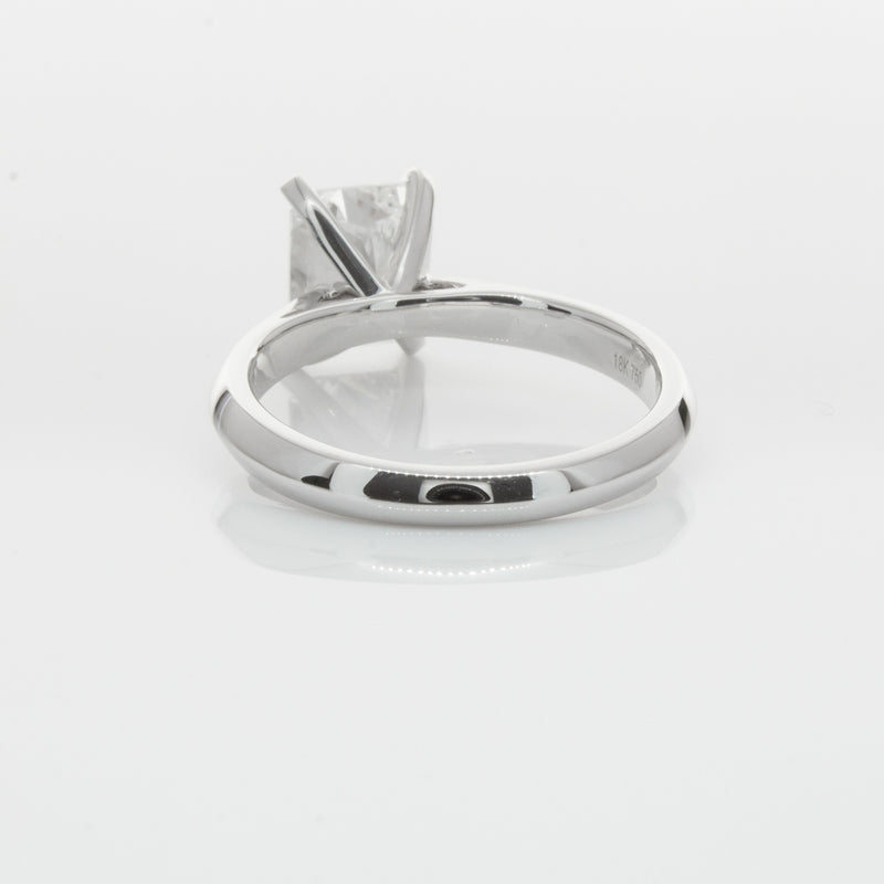 18ct White Gold Radiant Cut Diamond Venetian Ring-Ring-Walker & Hall