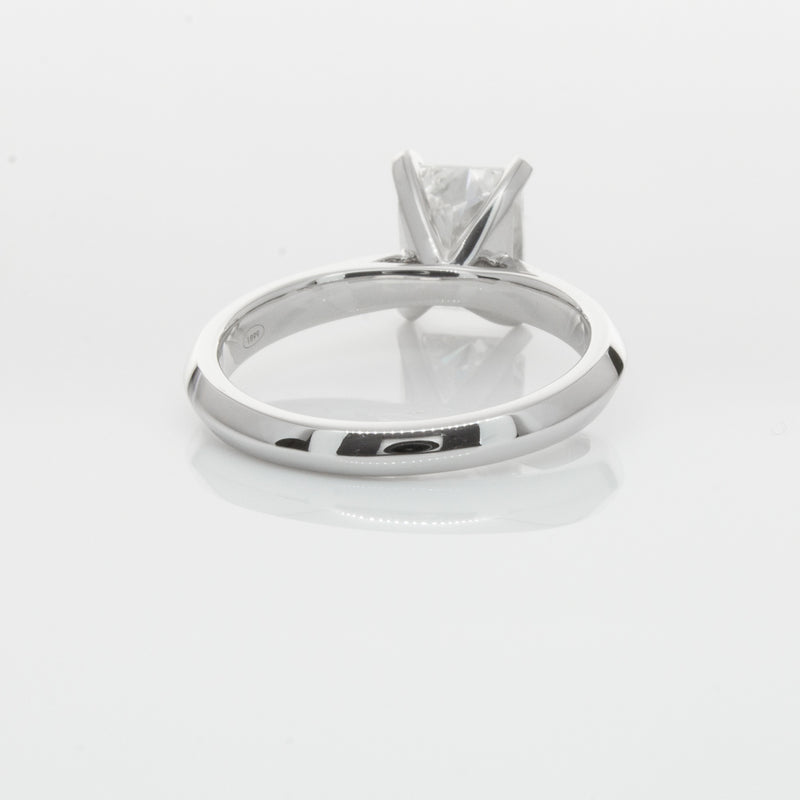 18ct White Gold Radiant Cut Diamond Venetian Ring-Ring-Walker & Hall