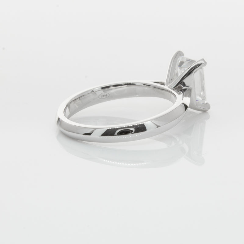 18ct White Gold Radiant Cut Diamond Venetian Ring-Ring-Walker & Hall