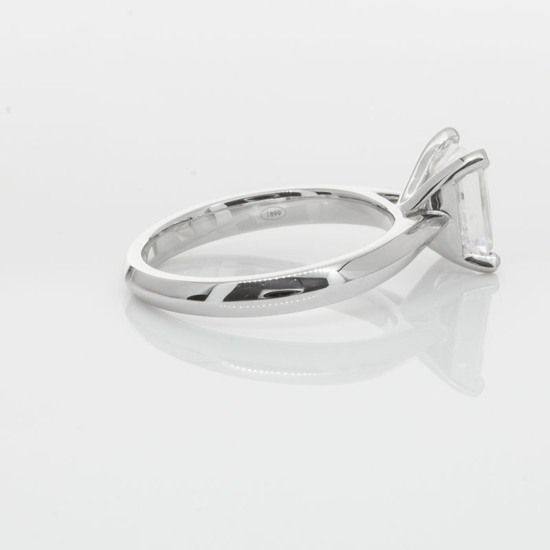 18ct White Gold Radiant Cut Diamond Venetian Ring-Ring-Walker & Hall